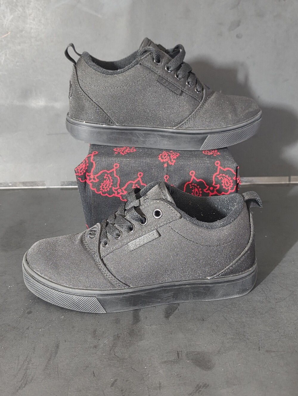 Heelys Kids Shoes.